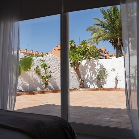 Villa Ohana Roquetas de Mar Exteriör bild