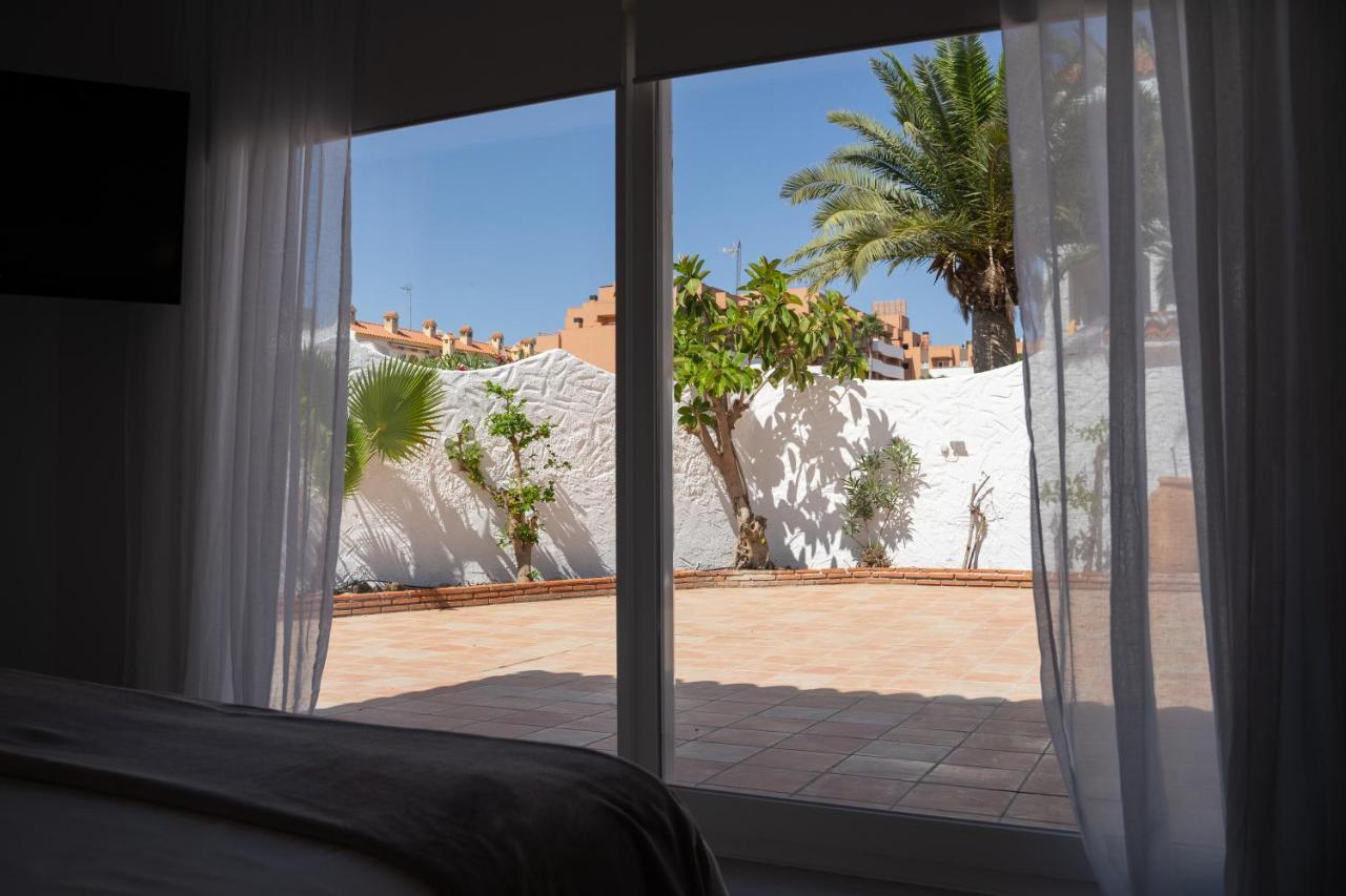 Villa Ohana Roquetas de Mar Exteriör bild