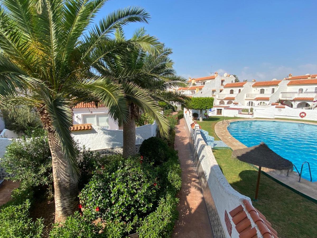 Villa Ohana Roquetas de Mar Exteriör bild